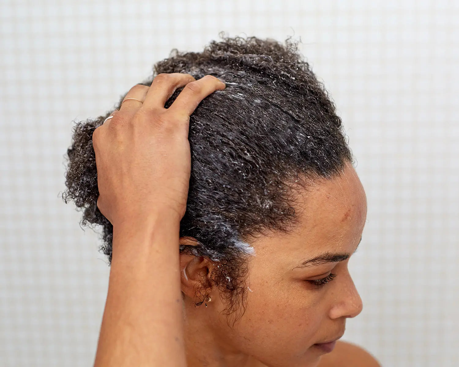 How to Care for Coarse Hair and Make It Soft and Silky